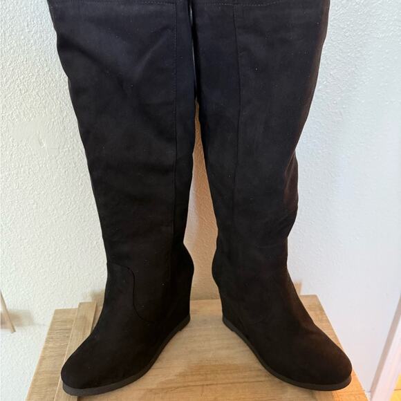 Lane Bryant Sleek Black Over the Knee Boots 
Size 7 Wide - Picture 2 of 7